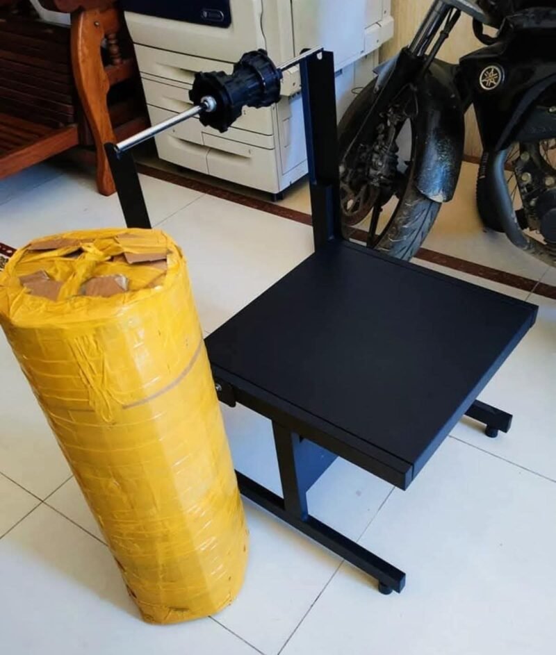 Roll Holder with Shelf
